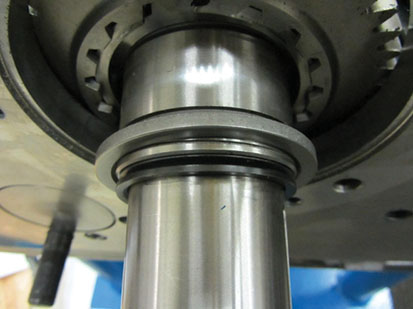 _Graphics/Web/TRSM0970_Main Case Counter Shaft Installation 5.jpg
